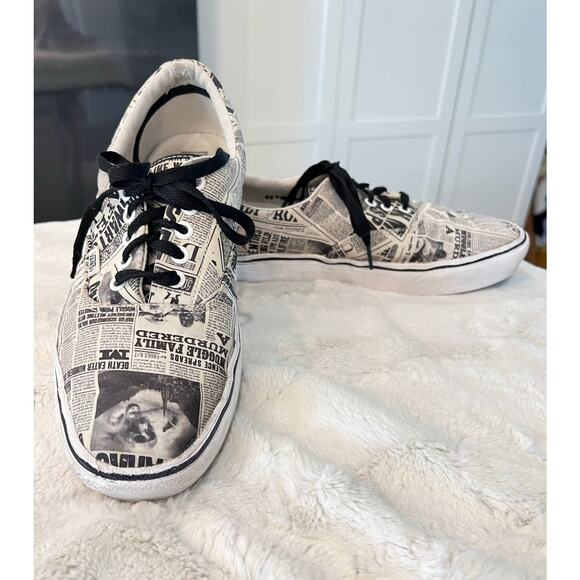 VANS Harry Potter Daily Prophet Newspaper Sneakers Mens Size 10, Womens Sz 11.5 - Picture 10 of 11